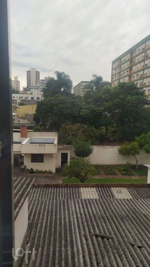 Image 6 - 879528