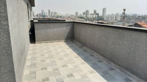 Image 17 - 879529