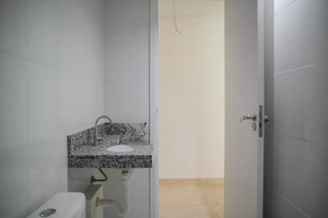 Image 3 - 879529