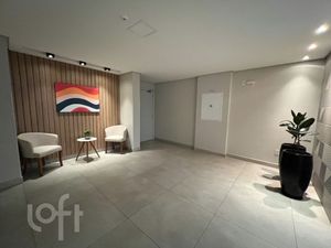 Image 21 - 879530