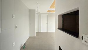 Image 8 - 879534