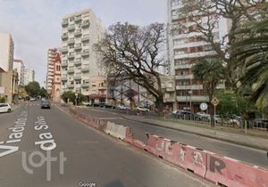 Image 11 - 879542
