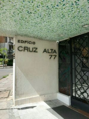 Image 1 - 879542