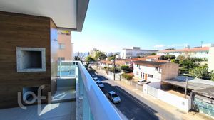 Image 6 - 879544