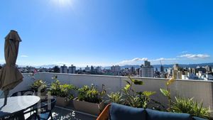 Image 25 - 879544