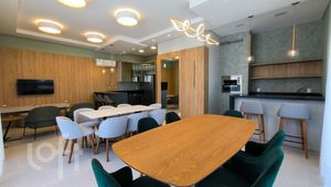 Image 30 - 879544