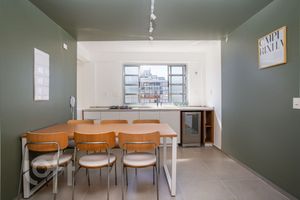 Image 12 - 879546