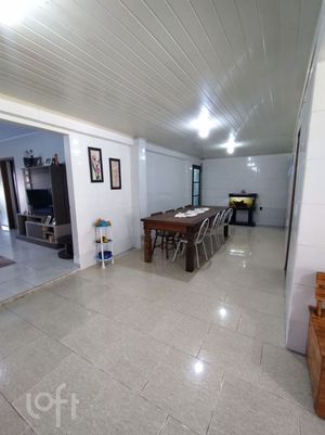 Image 23 - 879554