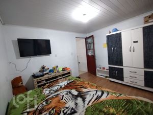 Image 12 - 879554