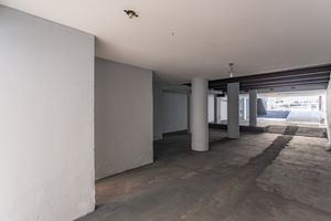 Image 4 - 879559