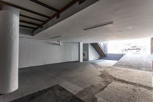 Image 13 - 879559