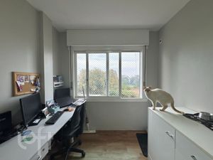 Image 32 - 879560