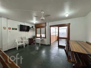 Image 41 - 879560