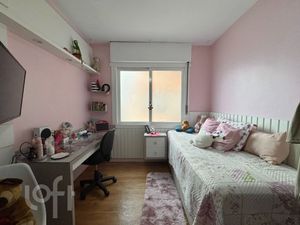 Image 15 - 879560