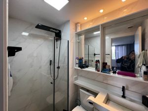 Image 14 - 879562