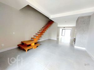 Image 23 - 879568
