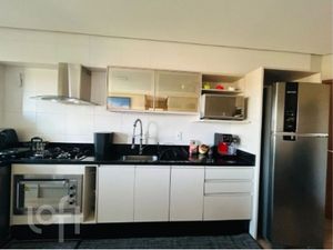Image 6 - 879573