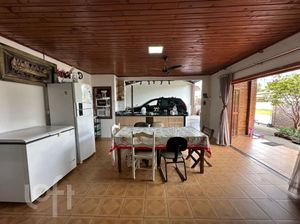 Image 15 - 879574