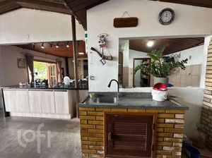 Image 3 - 879574