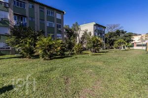 Image 17 - 879575