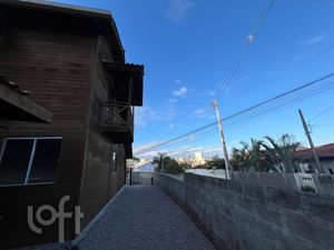 Image 14 - 879577