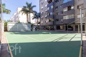 Image 17 - 879579