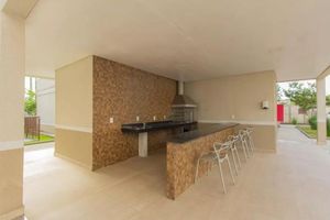 Image 12 - 879623