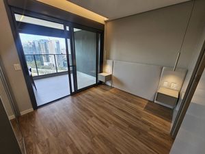 Image 13 - 879676