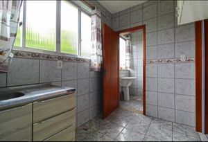 Image 1 - 879679