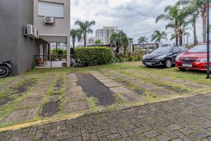 Image 30 - 879683