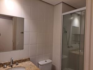 Image 16 - 879683