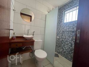 Image 11 - 879687