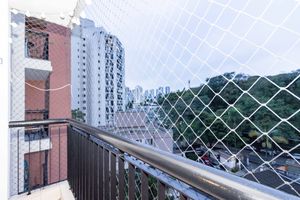 Image 2 - 879689