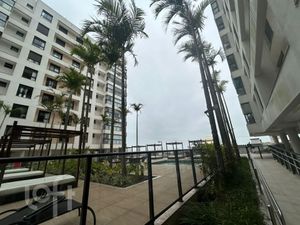 Image 11 - 879692