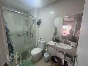 Image 5 - 879692