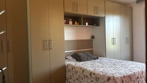 Image 3 - 879693