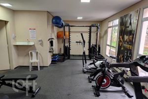 Image 9 - 879694