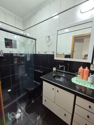 Image 15 - 879706