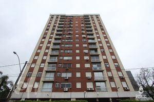 Image 33 - 879708