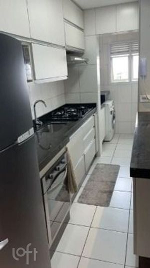 Image 7 - 879711