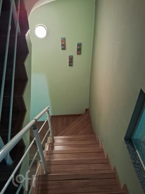Image 1 - 879713