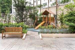 Image 31 - 879714