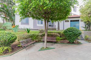 Image 32 - 879715