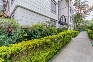 Image 34 - 879715