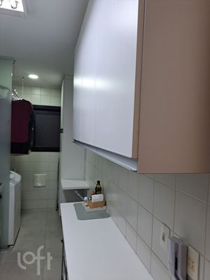 Image 7 - 879716