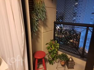 Image 4 - 879716