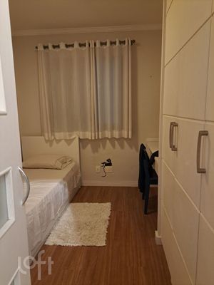 Image 12 - 879716