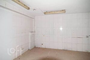 Image 7 - 879720