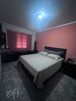 Image 9 - 879722