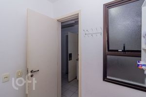 Image 62 - 879725